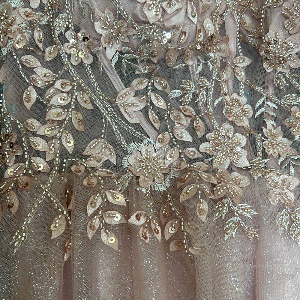 Size M - Picture 8 of 11
